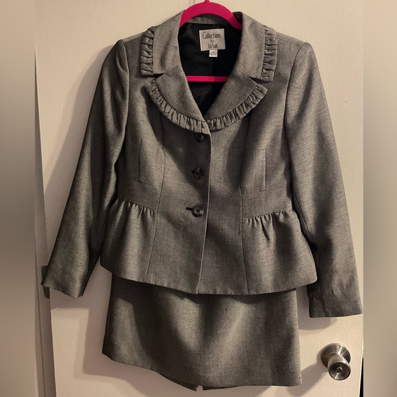 Collections for Le Suit Size 6P Vintage!! Like new - Picture 1 of 7